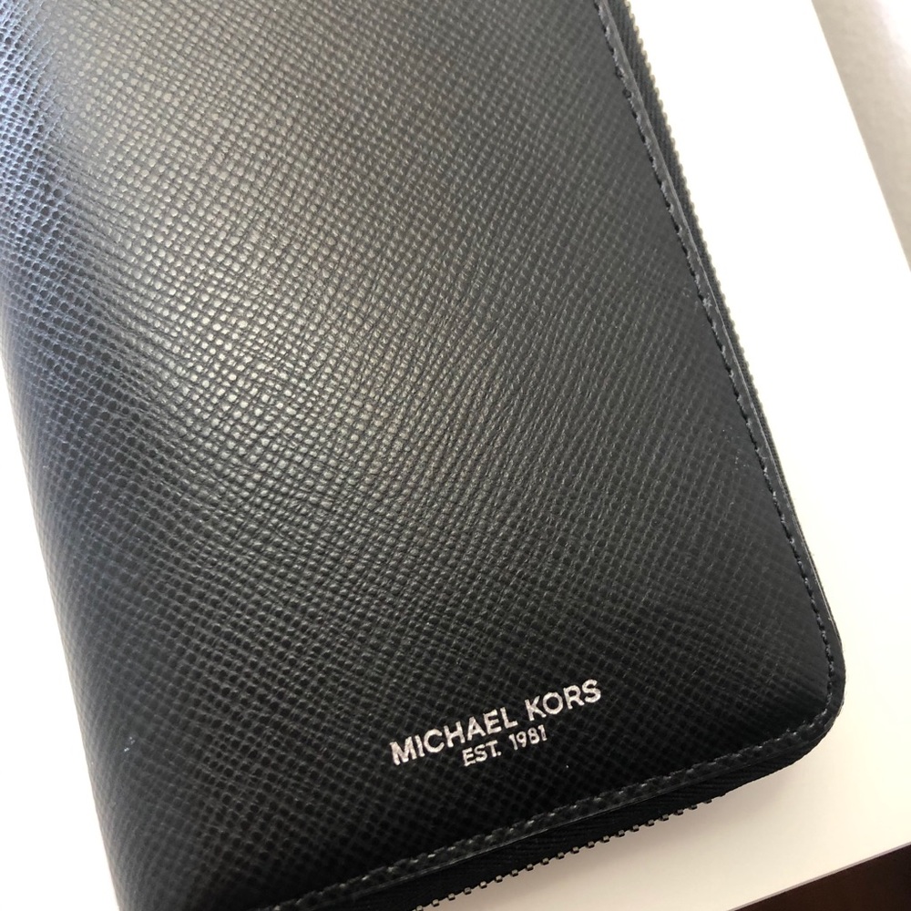 Michael Kors clutch